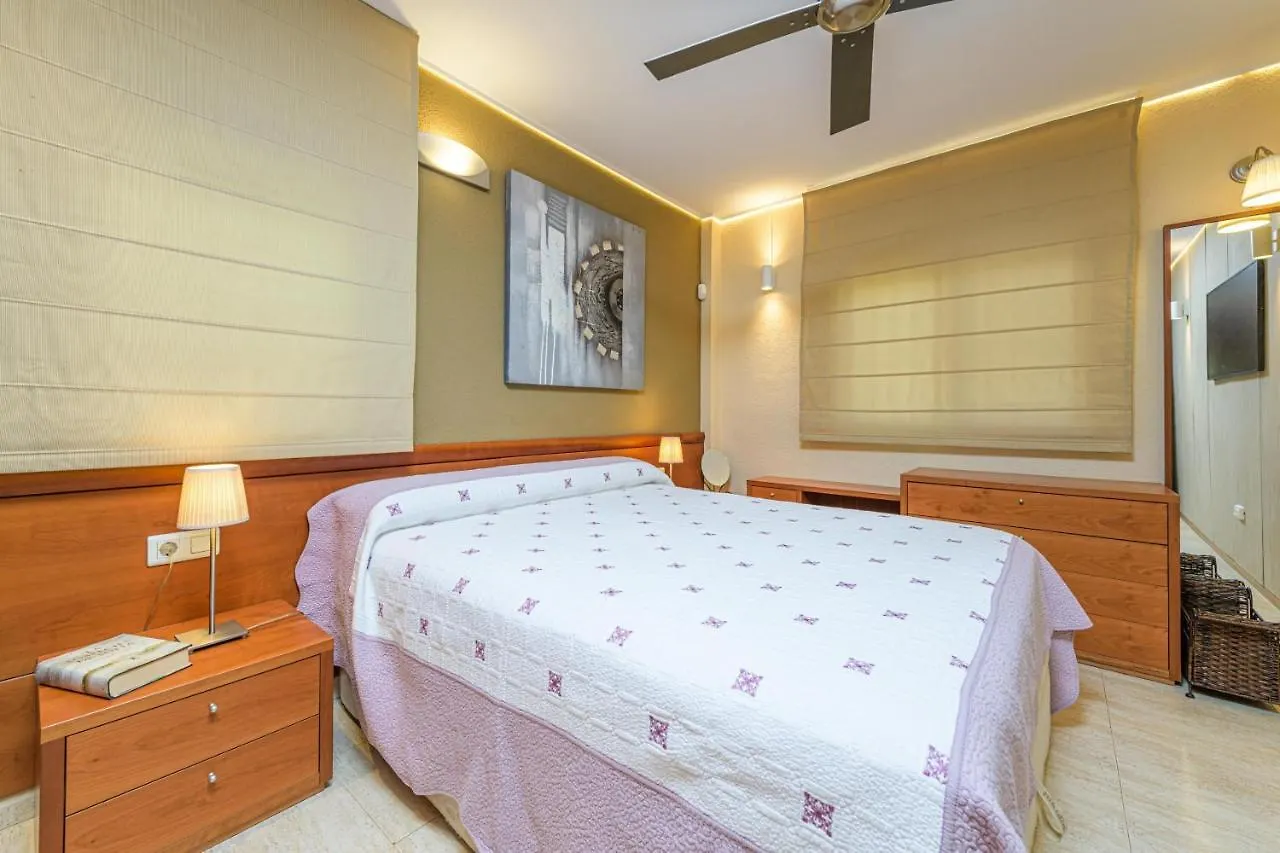 Las Palmeras -Benalmadena- Apartment 0*, Benalmadena